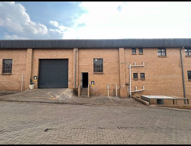 420M² WAREHOUSE TO LET IN SUNDERLAND RIDGE